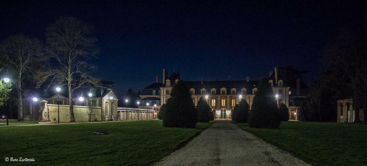 Exceptionnel Chateau Pres De Paris Abondant Zewnętrze zdjęcie