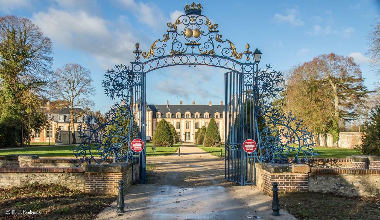 Exceptionnel Chateau Pres De Paris Abondant Zewnętrze zdjęcie